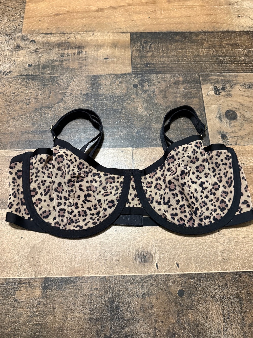 CUUP The Balconette Bra - Cheetah - Picture 2 of 5